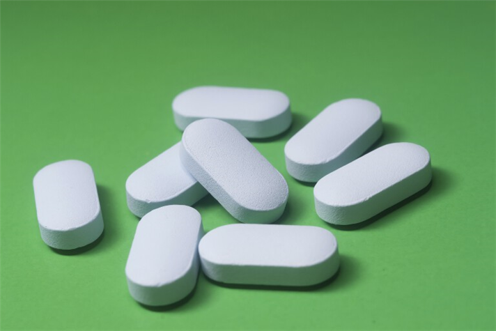 Sexual health experts encourage patients to complete antibiotic courses as prescribed